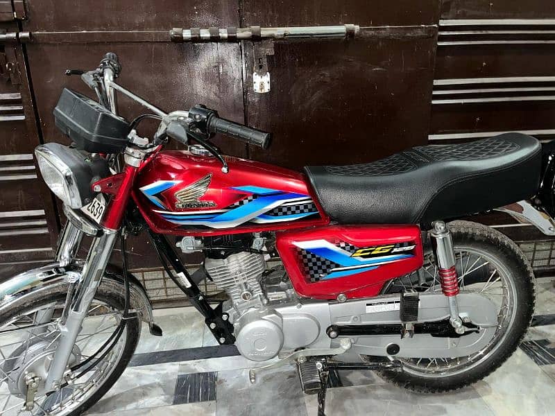 honda 125 model 2024 urgent sale 7