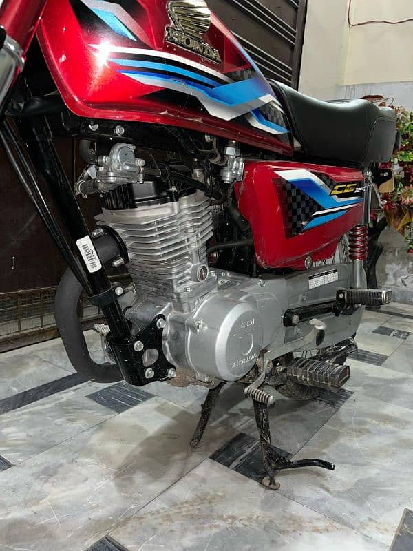 honda 125 model 2024 urgent sale 8