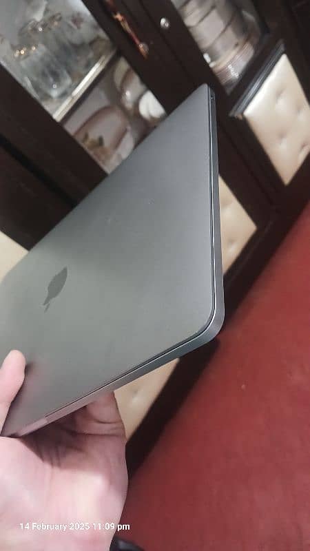 Macbook Pro 2020, 13.3 inch, M1, 16gb, 512gb 9