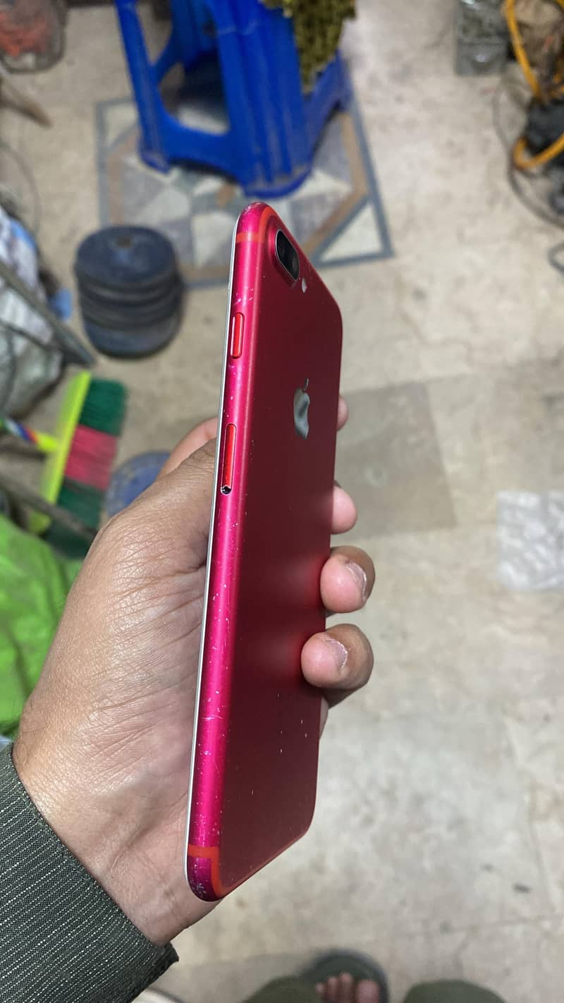 Apple iPhone 7 Plus 1