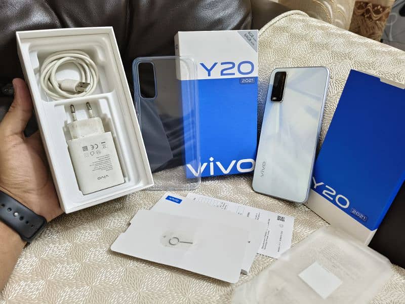 URGENTLY SALE VIVO Y20 (4GB+64GB) 10/9.5 CONDITION WITH BOX & ACESRIES 1