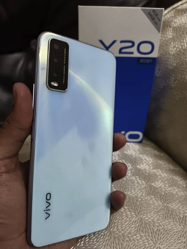 URGENTLY SALE VIVO Y20 (4GB+64GB) 10/9.5 CONDITION WITH BOX & ACESRIES 2