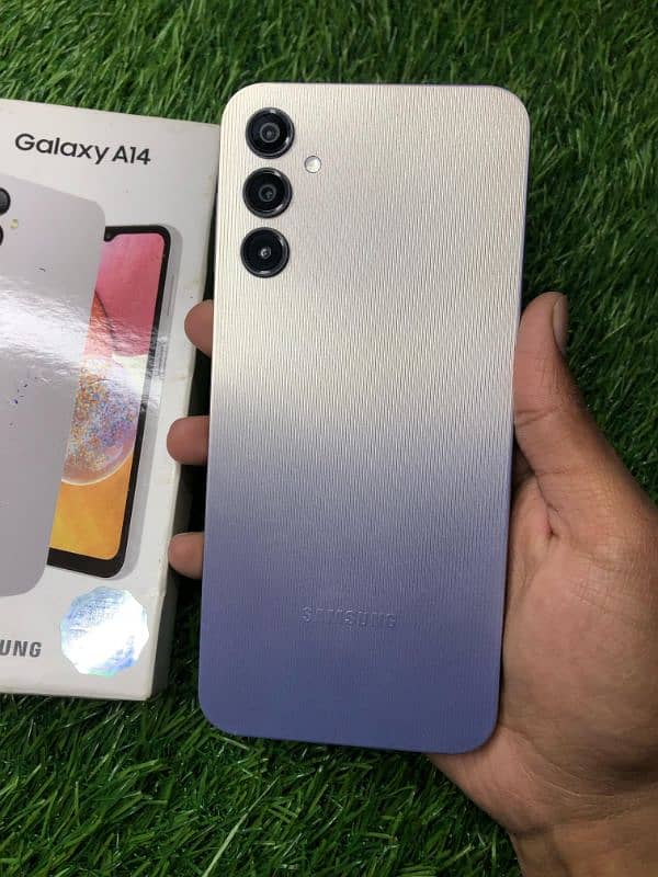 Samsung a14 (4/128) 10/10 condition with original box sale and exchang 1