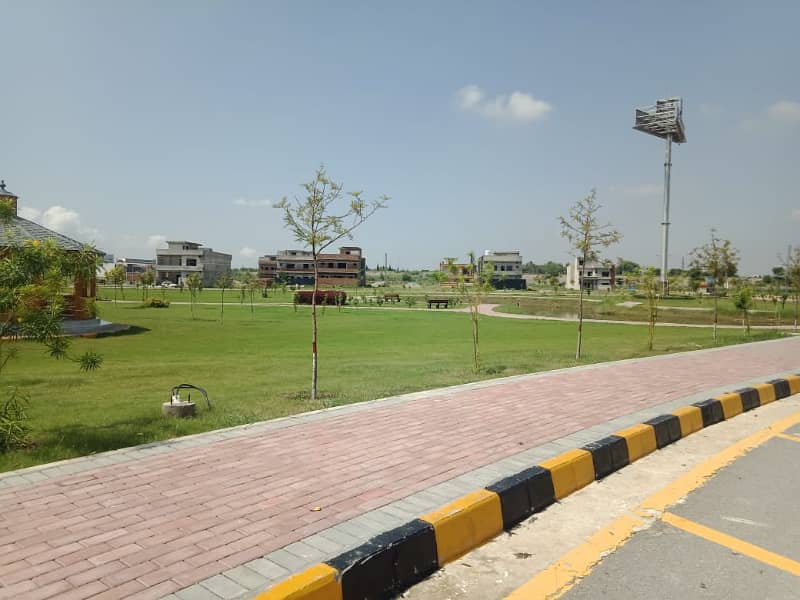 8 MARLA PLOT FOR SALE in FAISAL TOWN BLOCK B 11