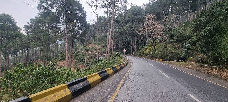 15 MARLA CORNER PARK FACE PLOT MAIN MUREE ROAD INVESTOR PRICE FOR SALE 0