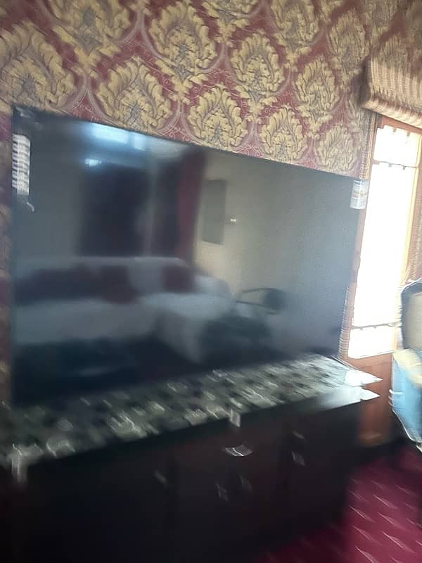 65 inches led tv 3