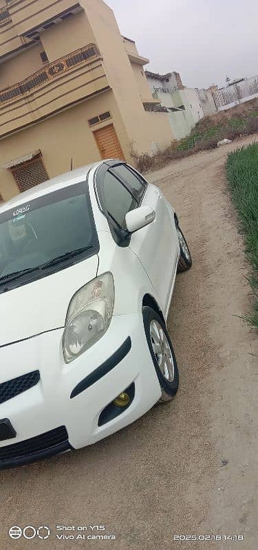 Toyota Vitz 2010 m 2013 port Islamabad rejester 03189374540 2