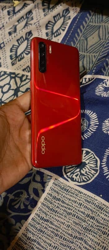 oppo F15 0