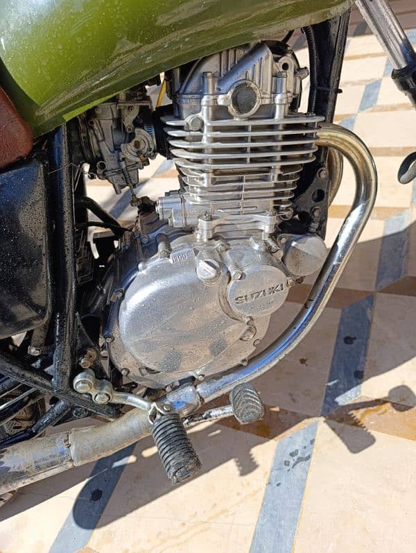 Suzuki volty 250cc 3