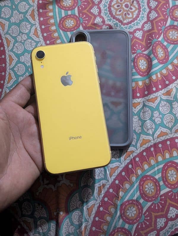 I phone XR 128GB dual SIM PTA approved 1