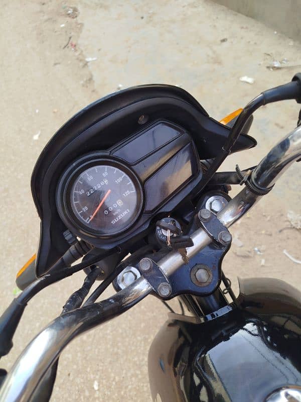 Suzuki GD 110S Karachi number 5