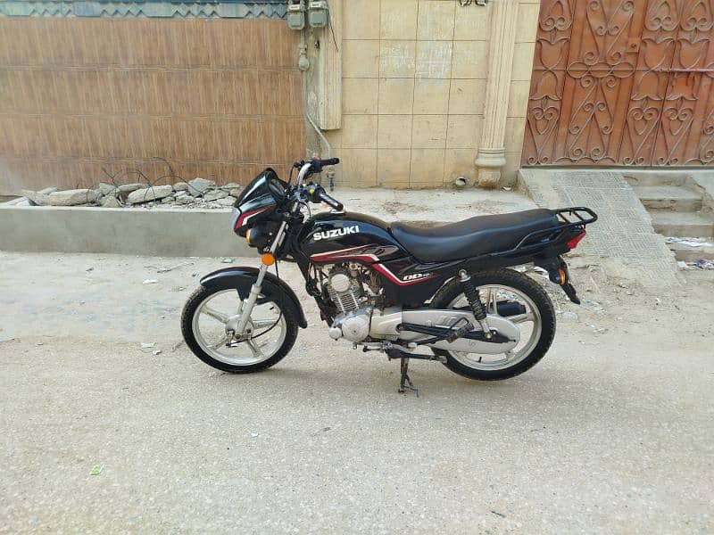 Suzuki GD 110S Karachi number 7