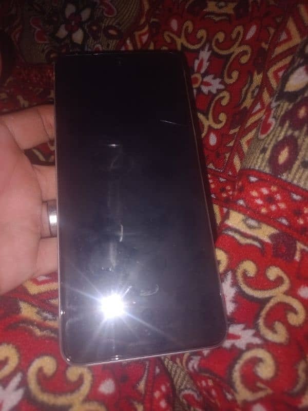 VIVO Y19S  10/10 condition Prince 40k 1