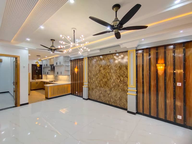 1 KANAL DESIGNER UPPER PORTION FOR RENT 6