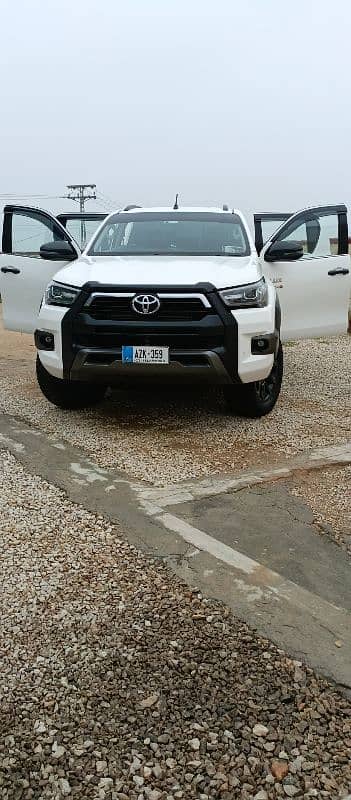 Toyota Hilux 2022 10