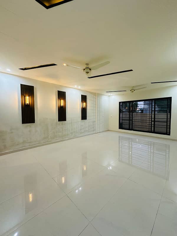 14 Marla Beautiful Design Double Storey House Available For Sale Newcity Phase 2 7