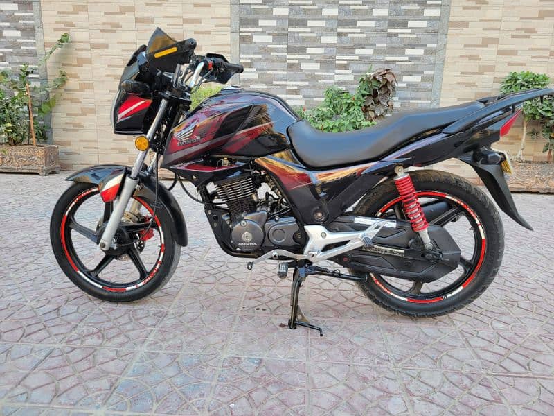 Honda CB150 F - Model - 2018 Hyderabad registerd 1st owner 0