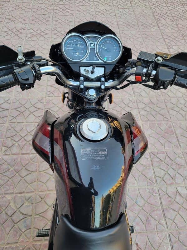 Honda CB150 F - Model - 2018 Hyderabad registerd 1st owner 11