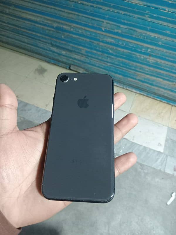 I phone 8 non PTA 8