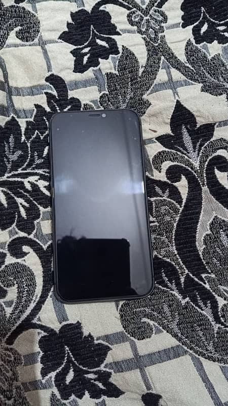 iphone 11 JV WATERPACK BLACK COLOR 4