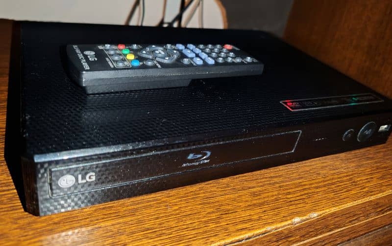 LG DVD & Blu-ray Player FHD 1