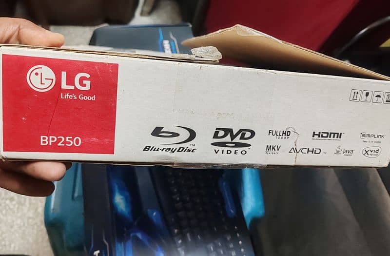 LG DVD & Blu-ray Player FHD 6