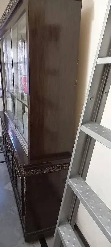 USED SHOWCASE IN GOOD CONDITION 15