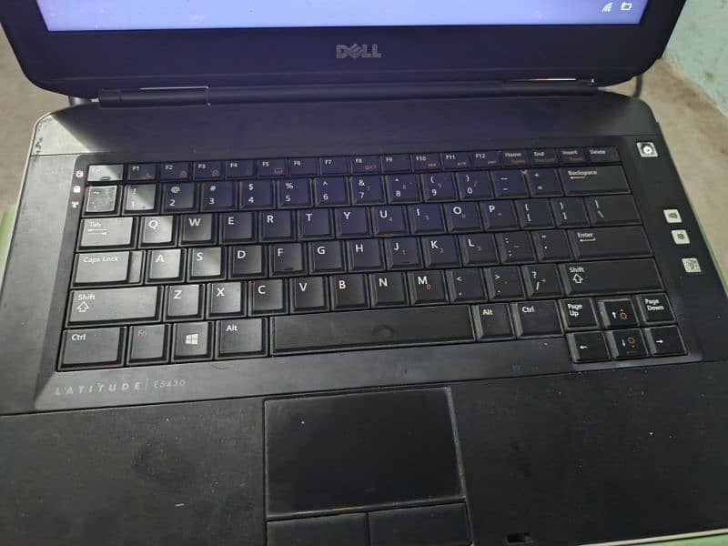 Dell Laptop 8Gb Ram 320Gb Hdd 2