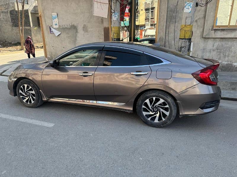 Honda Civic 1.8. 2017 2