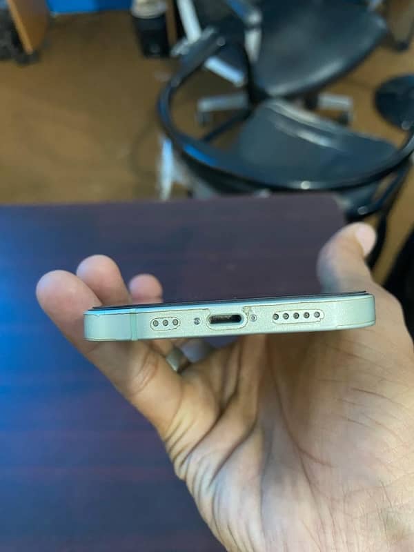 Iphone 12 NON PTA 3