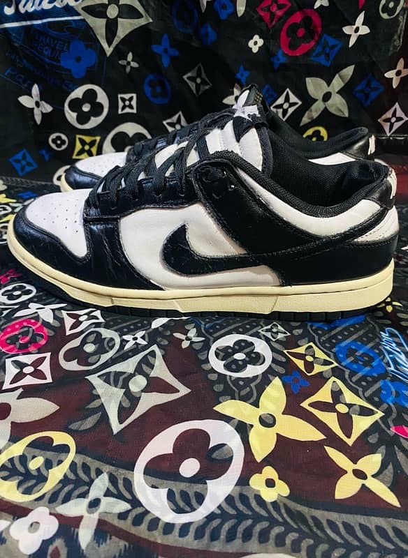 Nike dunk low panda 1