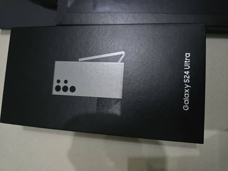 Samsung S24 Ultra open box 0