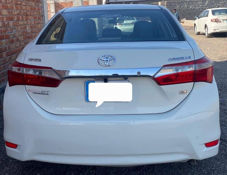 Toyota Corolla GLI 2016 Automatic 2