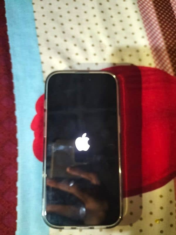 iphone 15 waterpack all ok set icloud locked to owner 5