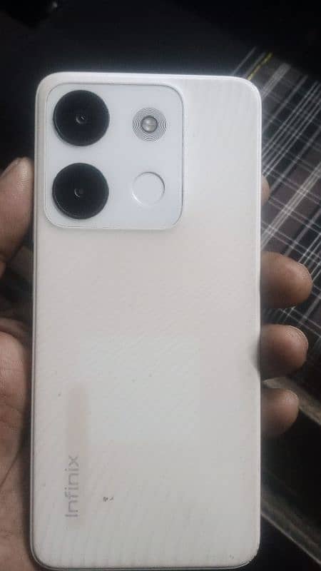 infinix smart7 with box o301.2939. 265 0