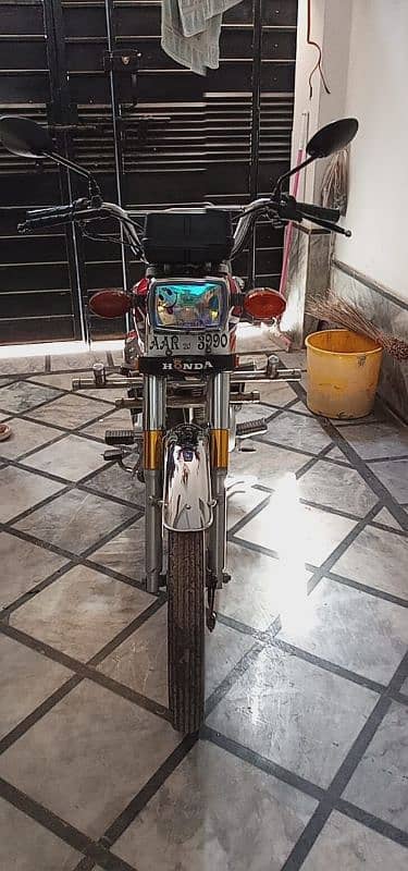 Honda 125 /20 modl fresh ND new condition one hand use original d 2