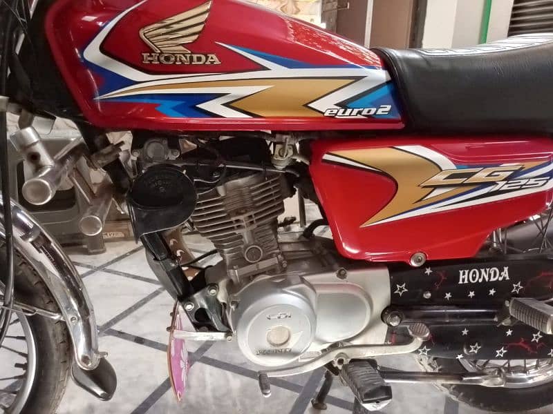 Honda 125 /20 modl fresh ND new condition one hand use original d 3