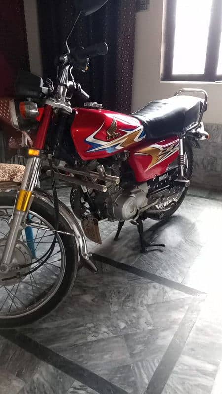 Honda 125 /20 modl fresh ND new condition one hand use original d 6