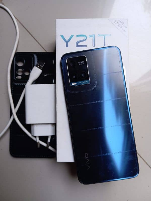 vivo y21t 4/128 with  box charger panel change all okyy 1