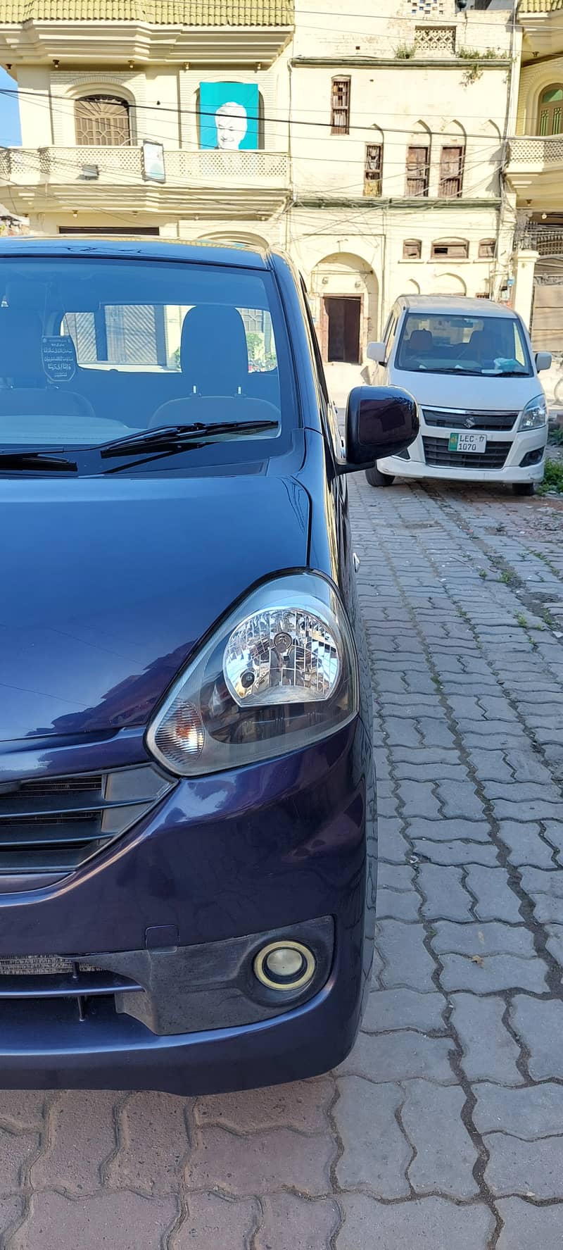 Daihatsu Mira 2014 3