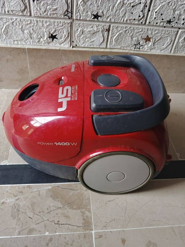 vacuum cleaner only 2 days use 1