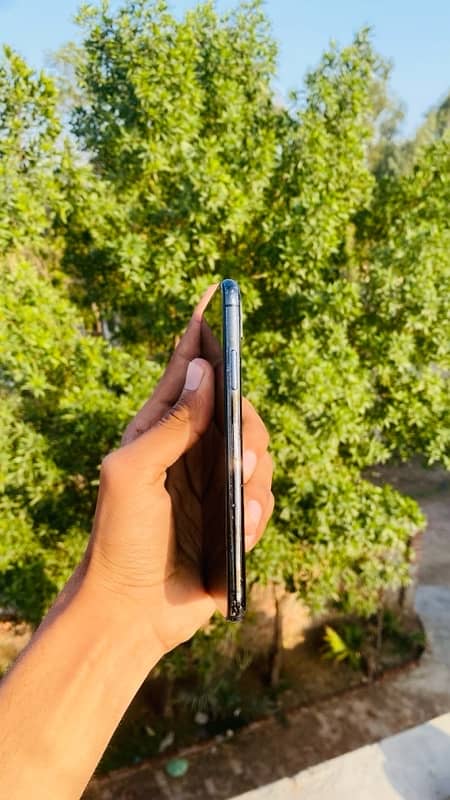 iphone X non PTA 3