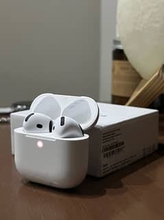 AirPods 4