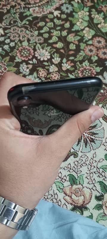 IPhone XR in good condition  urgent sell 1