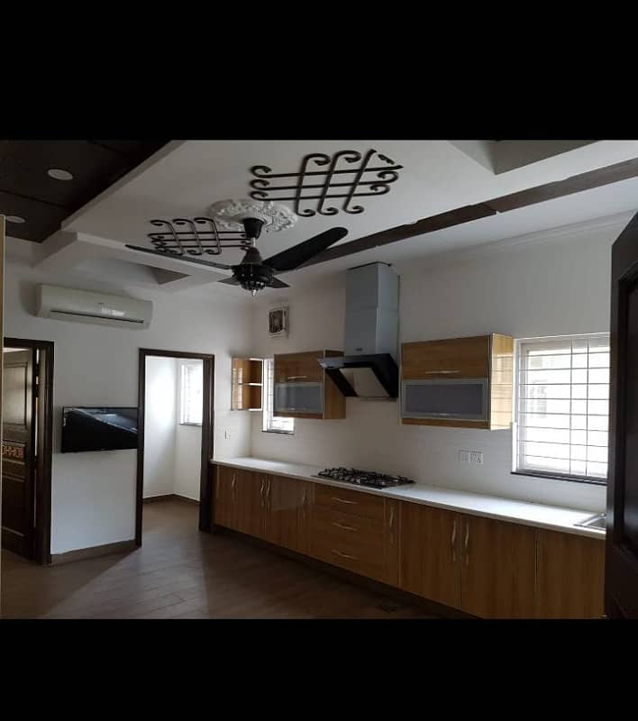 Fully Basement 1 Kanal Beautiful House For Rent In AA-Block DHA Phase 4 Lahore 1