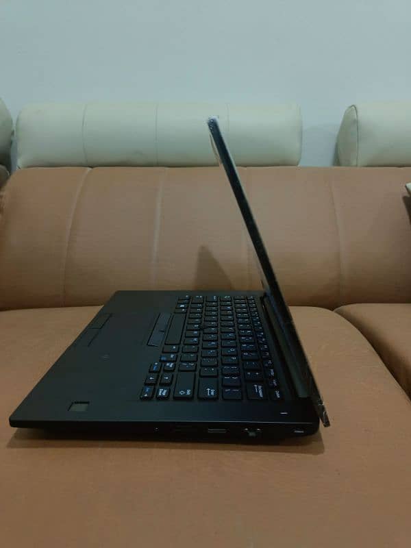 Dell Latitude e7490 I5 8 Gen Touch screen Backlit keyboard 1