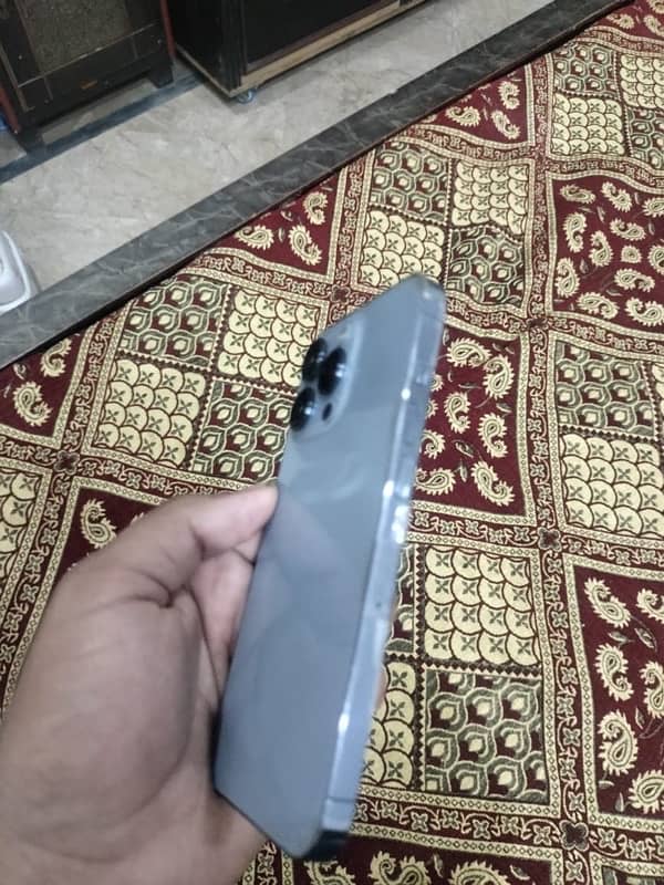 iPhone 13 Pro waterpacked urgent sale no exchange 03404354938 1