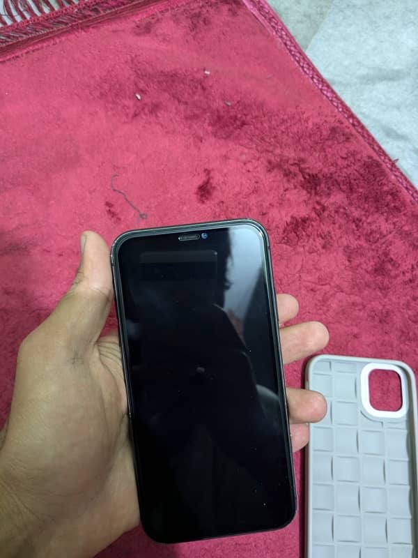 iPhone 11 urgent sale 1