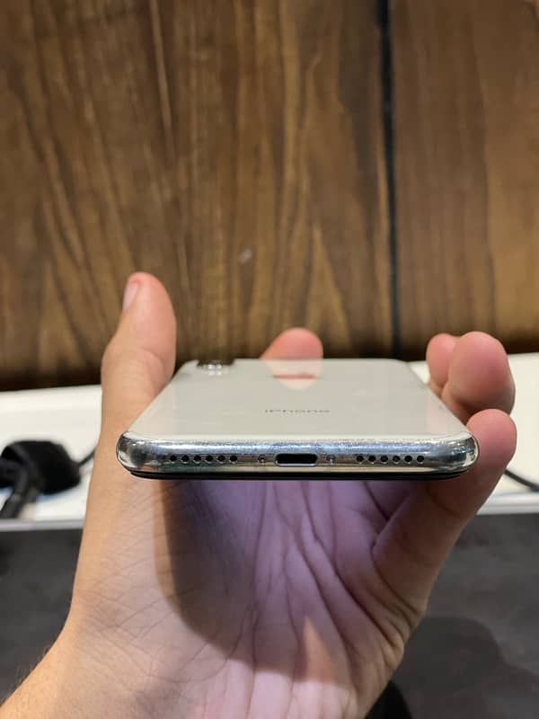 Iphone X 64 GB Non PTA 1