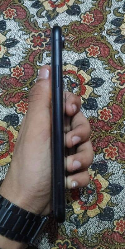 one hand use good condition non pta 1